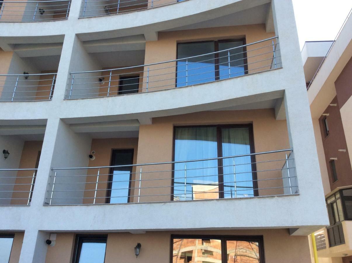 Bluewaves Apartment Mamaia Nord Năvodari Exterior foto